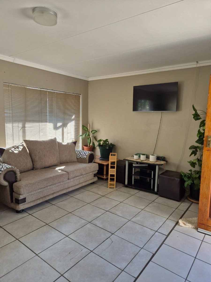 To Let 3 Bedroom Property for Rent in Fauna Free State